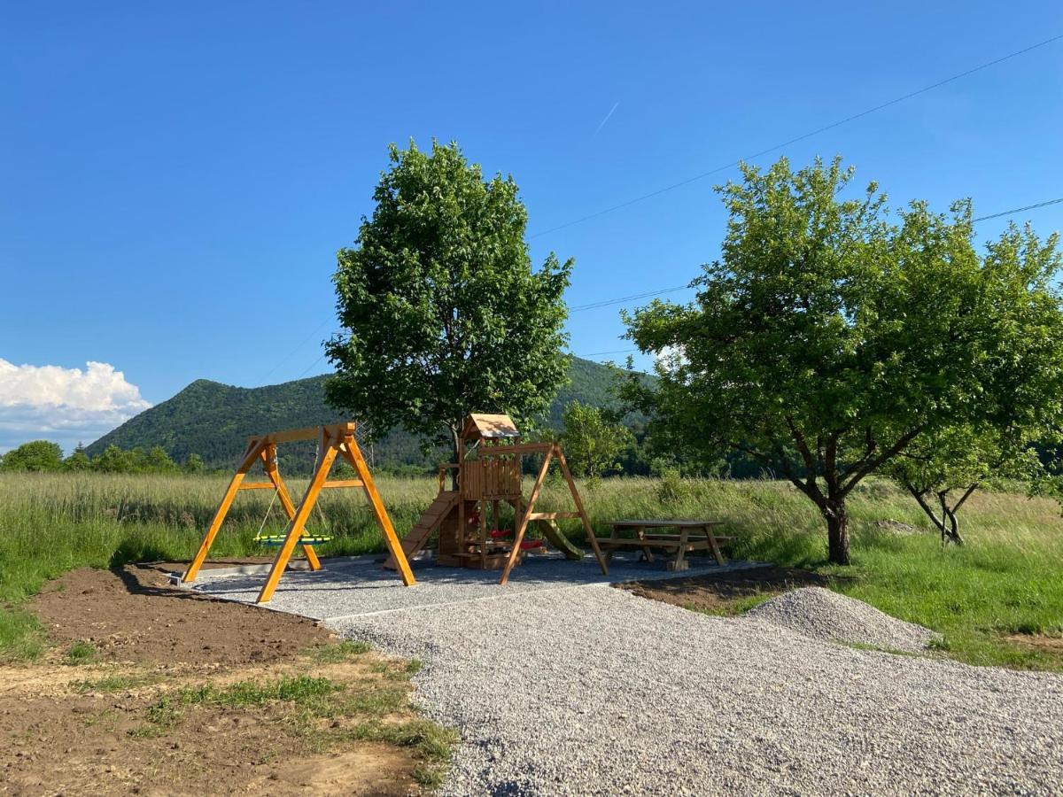 Apartmani Fenestra Otočac Exterior foto